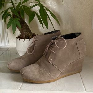 Toms suede wedge bootie